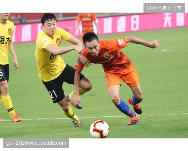 吉库与萨利苏在俱乐部的表现将直接影响加纳队世界杯主力中卫组合的防守稳定性。